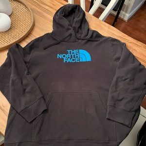 Men’s black north face sweatshirt, fabric lightly worn in the stomach area. XXL